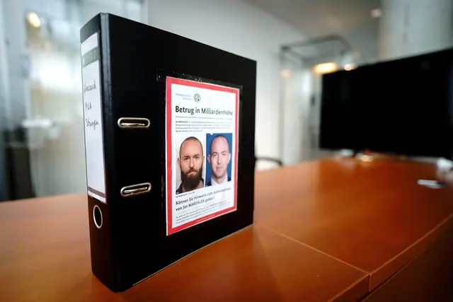 Der flüchtige Ex-Wirecard-Manager Jan Marsalek wurde von einem internationalen Journalistenteam in Moskau aufgespürt und soll dort unter dem Schutz des russischen Geheimdienstes FSB leben.  | Foto: Kay Nietfeld / dpa / picturedesk.com