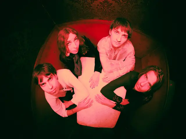 Die Wiener PopBand Wallners kommt mit ihrem Debütalbum "End Of Circle" am 4. November live ins Rockhouse. Der Sound der Geschwister Band erinnert an Künstler wie Rhye, James Blake und Lana Del Rey.  | Foto: Tim Cavadini