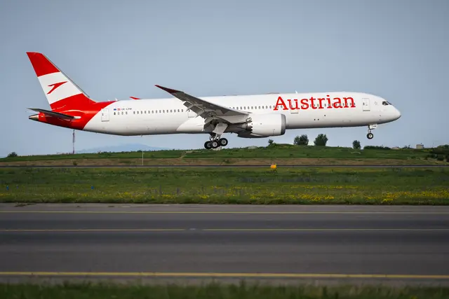 Auf MeinBezirk-Anfrage teilte eine Unternehmenssprecherin mit, dass "gar nicht entschieden" wurde und keine Streckeneinstellungen vorgesehen seien.  | Foto: Austrian Airlines