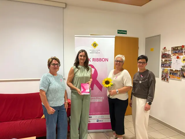 Von li: Andrea Pammer (ÖVP Frauen), Maria Sauer von der Krebshilfe OÖ, Vizebgmst.in Anneliese Bräuer und Karin Hochreiter (Gesunde Gemeinde)