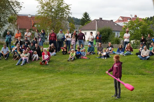 Zum 55-jährigen Jubiläum des Alpenvereins wartete jede Menge Action auf Kinder und Erwachsene. | Foto: Alpenverein Rodlland