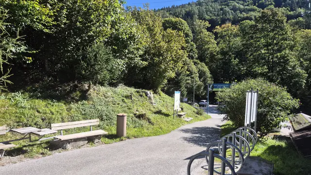 Wieder beim oberen Eingang