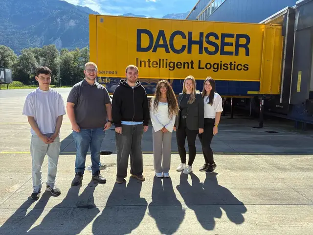 Die neuen Lehrlinge von Dachser in Linz. | Foto: Dachser Austria
