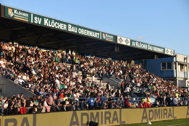 Wahnsinnskulisse im Informstadion: 6.000 Fans waren beim Cup-Hit gegen Rapid dabei. | Foto: Michael Strini