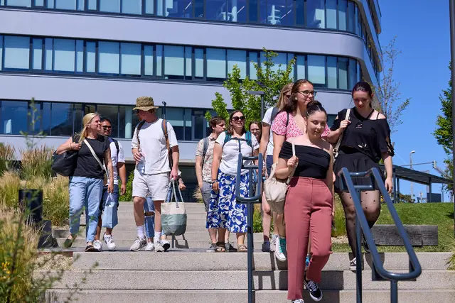 Knapp ein Fünftel mehr Bewerberinnen und Bewerber als im Vorjahr, so lautet die Bilanz der Hochschule Campus Wien. | Foto: Schedl/ Hochschule Campus Wien