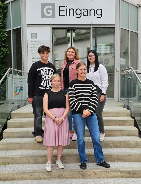 Die fünf neuen Lehrlinge des Krankenhauses. | Foto: KSK/Tinhof
