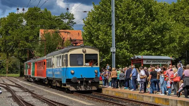 Auf Naturfreunde und Eisenbahnfans warten Erlebnisfahrten nach Bad Gleichenberg. | Foto: Fahrgast
