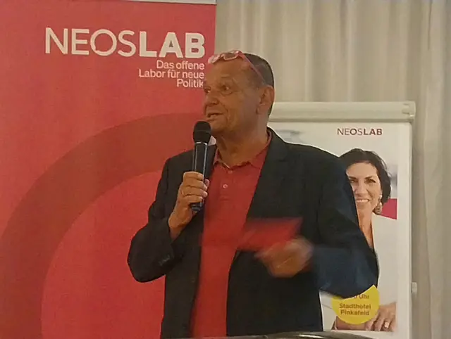 NEOS-Gemeinderat Eduard Posch möchte Geschichte erlebbar machen. | Foto: Herbert Potzmann