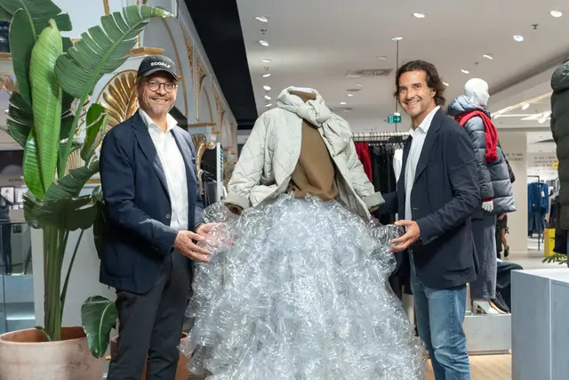 Partnerschaft seit 2015: Kastner &amp; Öhler-Vorstand Martin Wäg (l.) und Ecoalf-Gründer Javier Goyeneche | Foto: Konstantinov