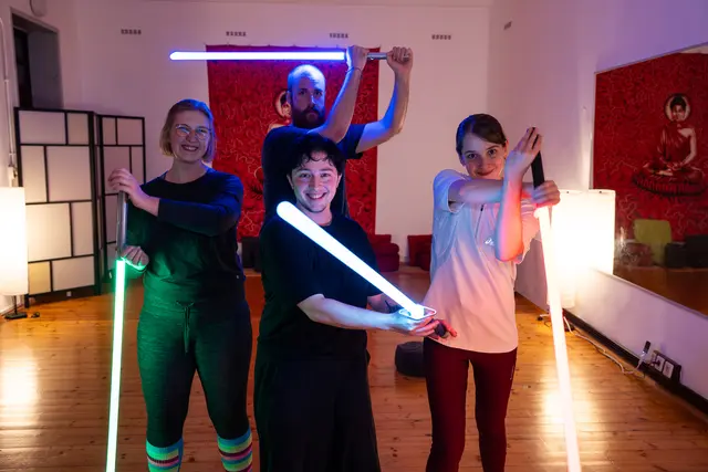 Der Laserschwertkampf ist mehr als nur ein Rollenspiel. Dahinter steckt eine Sportdisziplin, die auch in Form von Turnieren stattfindet.  | Foto: Valentina Marinelic/MeinBezirk