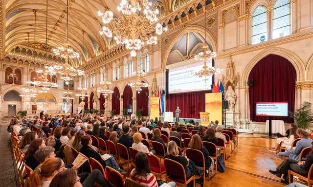 Der Festsaal des Wiener Rathauses war bei der Wiener Gesundheitsförderungskonferenz 2025 sehr gut gefüllt. | Foto: WiG/Ben Kaulfus