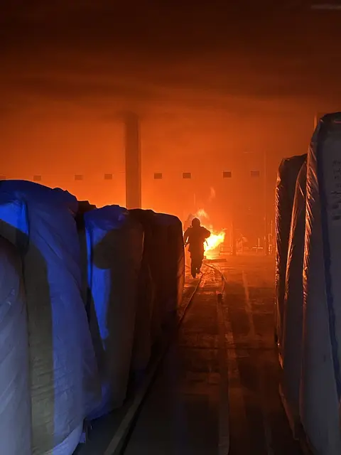 80 Feuerwehrkräfte standen im Einsatz. | Foto: Feuerwehr Völkermarkt