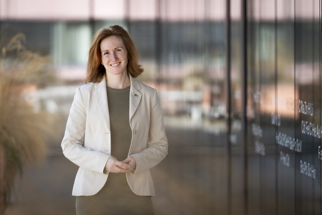 Anita Just, die Leiterin der Personalabteilung des ISTA meint: "Für eine Lehre in Elektrotechnik oder IT am Institut ist das Interesse erfreulicherweise sehr hoch."  | Foto: ISTA