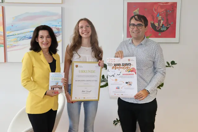 Seline Goger nahm die Urkunde für das GYM Oberschützen entgegen. | Foto: GYM Oberschützen