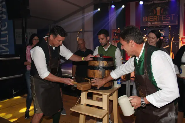 Auch heuer darf natürlich der traditionelle Bieranstich nicht fehlen. | Foto: Lederer