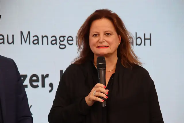 Die steirische Verkehrslandesrätin Claudia Holzer. | Foto: Martin Wurglits