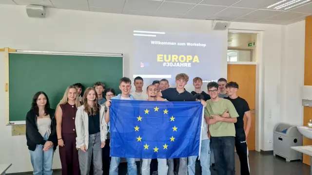 Die Jugendlichen tauschten sich über die Herausforderungen und Chancen in Europa aus. | Foto: Verein für Europa-Bildung & Partizipation
