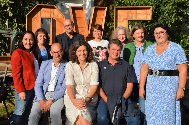 Elke Maurer, Sonja Redl, Franz Huber, Andreas Linke, Sonja Schindler, Martha Fronhofer, Christine Jetter, Hermann Reiter, Doris Fidi und Rosa Eder. | Foto: LK Waidhofen/Thaya