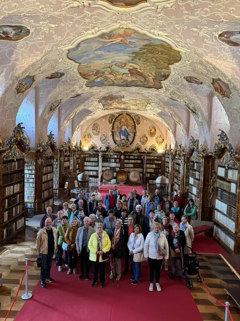 Die Seniorenbund-Ortsgruppen Deutschkreutz und Kobersdorf/Lindgraben bei ihrem Ausflug ins Stift Vorau. | Foto: Stefan Grosz