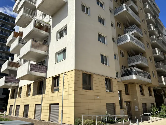 Personen, die beim Hermann-Glück-Weg 5 im ersten Stock leben, haben beim Wunsch nach einer Klimaanlage wenig Möglichkeiten. | Foto: Michael Marbacher/MeinBezirk