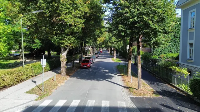 Die Grüne Zone wird in Straßen angrenzend zur Kurzparkzone umgesetzt. | Foto: Stadt Villach/Künster