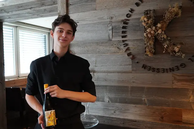Der 18-jährige Nino Pridnik absolviert eine Lehre beim St. Veitner Sternekoch Vitus Winkler und liebt seinen Beruf. | Foto: Nicole Hettegger