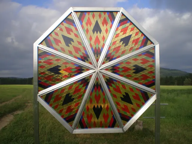 Der „Weg der Farben“ führt an diesem Mandala vorbei. | Foto: Kurt Mehrwald