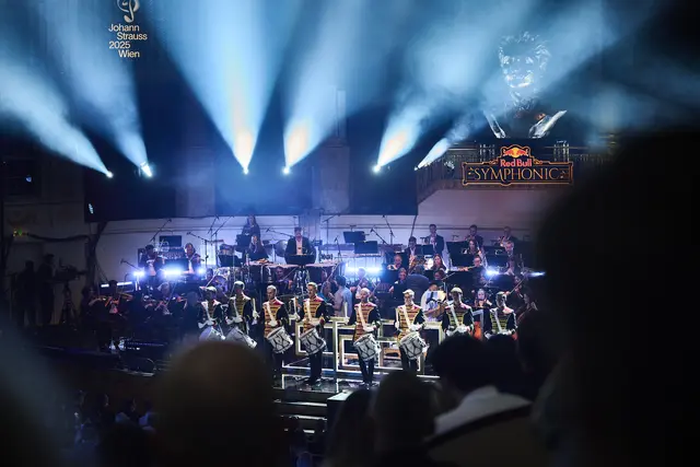 Das Kärntner Trommlerkorps sorgte für einen rhythmisch grandiosen Auftritt im Wiener Konzerthaus. | Foto: RedBull/Philipp Carl Riedl