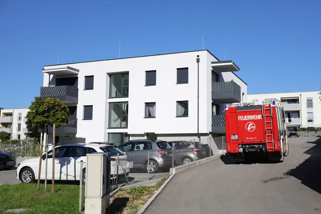 Ein Plastikdeckel lag offenbar auf einem eingeschalteten Cerankochfeld. Glücklicherweise wurde das Feuer schnell entdeckt und gelöscht. | Foto: laumat/Matthias Lauber