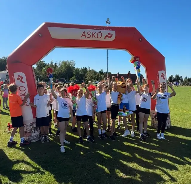 Sport und Bewegung machte den Volksschülerinnen und Volksschülern Spaß. | Foto: Yvonne Weinhandl
