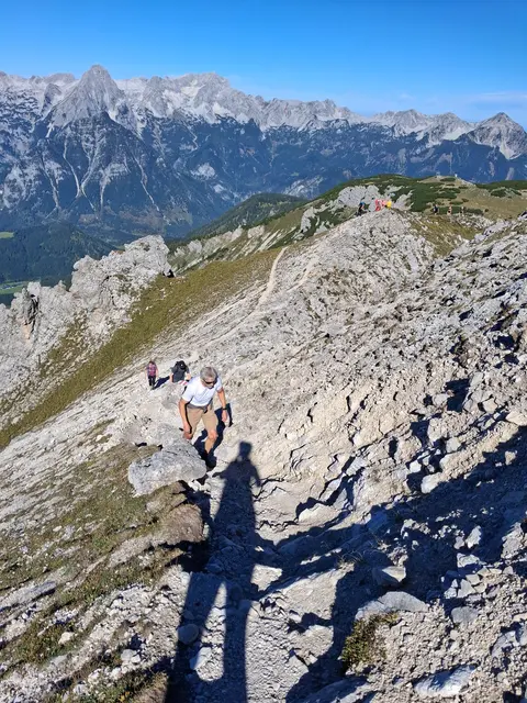 Es waren einige unterwegs um den Gipfel
am Schrocken zu erreichen.