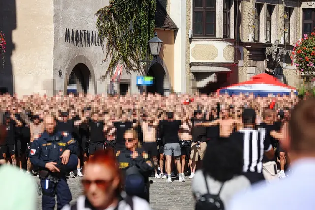 Wer ist die Nummer eins in Linz? Die LASK-Fans legten fantechnisch schon einmal ordentlich vor. | Foto: Reischl