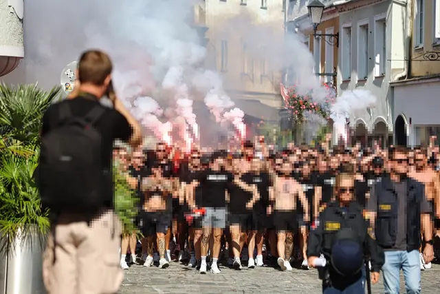 Wer ist die Nummer eins in Linz? Die LASK-Fans legten fantechnisch schon einmal ordentlich vor. | Foto: Reischl