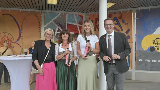 Melanie Golob, Brigitte Gfrerer, Lehrerin Elisa Spitaler, Michael Maier