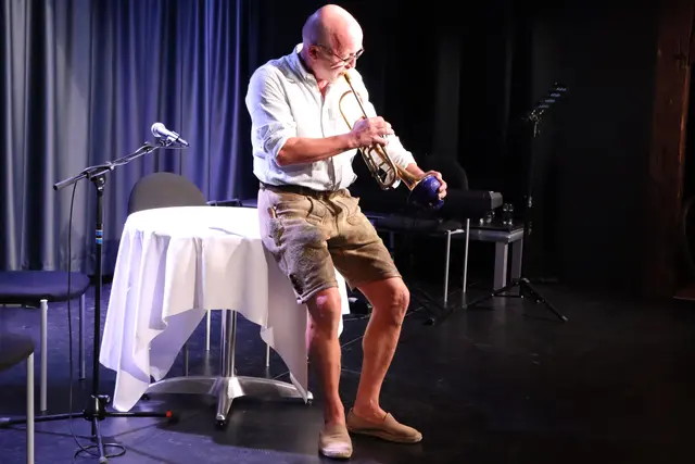 Helmut Fladenhofer "gospelte" mit seiner Trompete | Foto: Gerhard Langmann