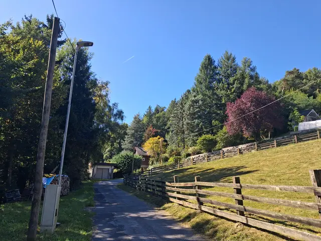 Ich hab umgedreht und gehe über die Leiten weiter und entdecke einen Ortsbereich mit besonderem Flair | Foto: Gold Michaela