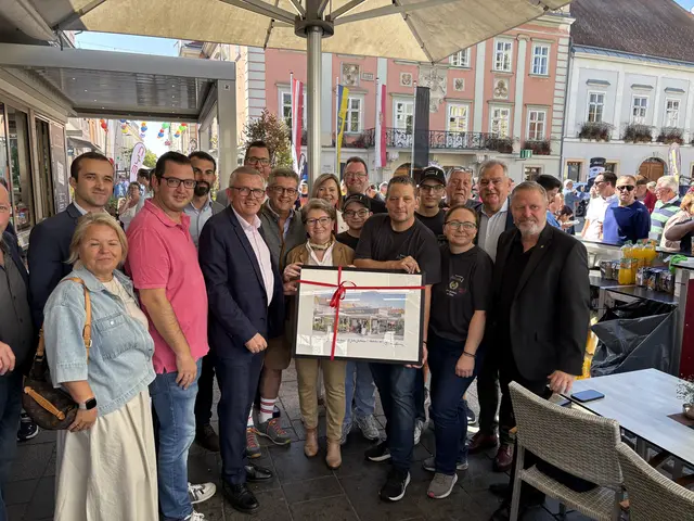 Alle wollten aufs Foto mit den Wilczeks. | Foto: Zezula