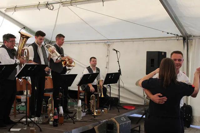 Am Sonntag sorgten die Jungenberg Musikanten für Tanzstimmung. 