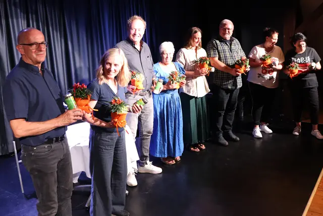 Die Blümchen für die Vortragenden waren fürwahr verdient | Foto: Gerhard Langmann
