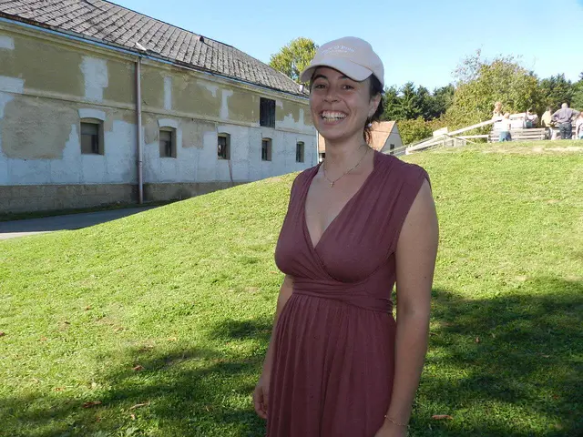 Sieglinde Friedrich gefällt das mann sich hier noch um altete Sorgten von Äpfel noch Kümmert | Foto: Heribert Punz