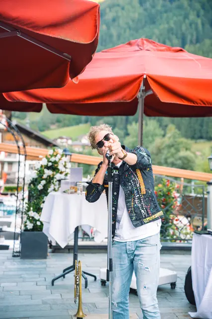 Musiker Berny Blank unterhielt die Besucher. | Foto: Pernsteiner