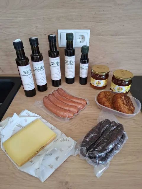 Erfolgreicher Einkaufsbummel beim 1. Regionaliätsmarkt in Elixhausen. | Foto: Kurcz