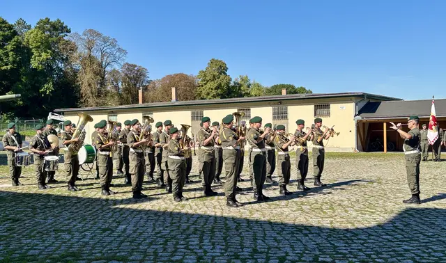 Viel Musik gab es am Traditionstag am TÜPL Bruckneudorf. | Foto: MeinBezirk/Birgit Bachhofner