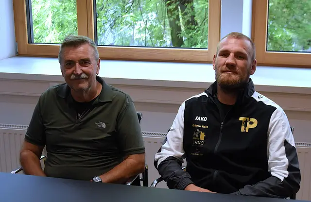 Von li. - Sulejman Kubat (BC Steinadler) und der dreifache WBA-Europa-Meister und Trainingspartner von Edin, Luka Plantic aus Kroatien. | Foto: Schwaighofer