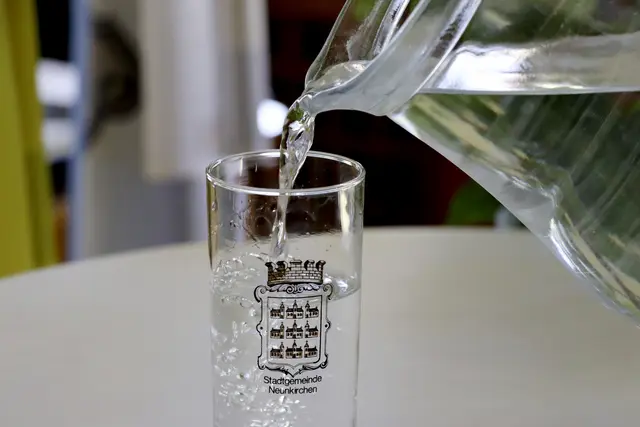 Leitungswassergenuss kann in Neunkirchen wieder bedenkenlos getrunken werden – so die Botschaft aus dem Rathaus am 22. September. | Foto: Stadtgemeinde Neunkirchen