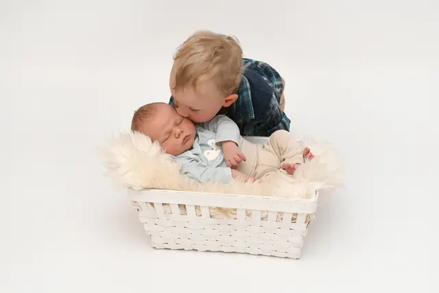 Name: Fabian David
Geburtsdatum: 8.8.2025
Größe: 50cm 
Gewicht: 3650 g
Geschwister: Elias David
Eltern: Kerstin Stiegler und Michael Gogg | Foto: Babysmile