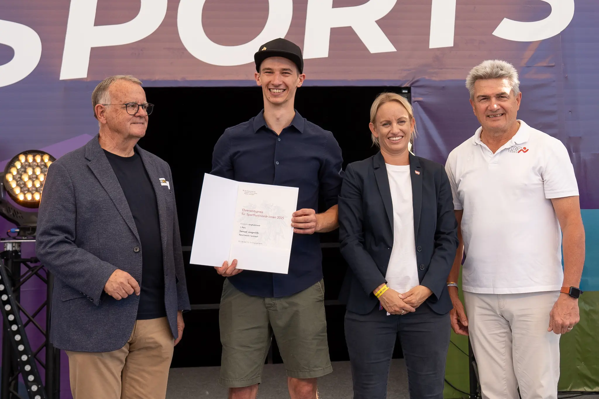 Samuel-Jungwirth-holt-1-Platz-bei-Sportministerium-Ehrenamtspreis