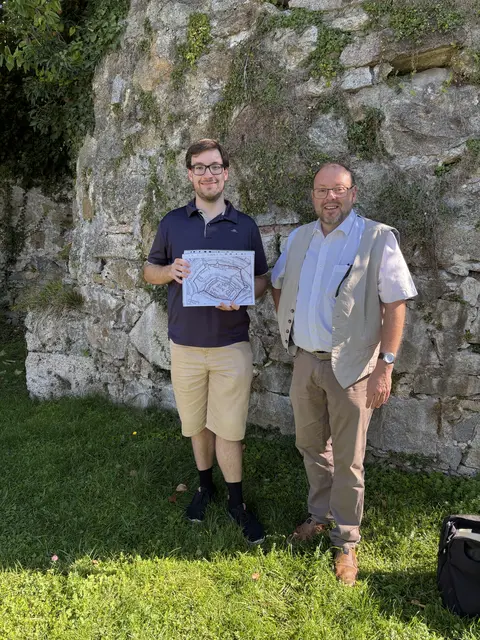 Außerdem veranstaltet das Stadtarchiv Schärding am 4. Oktober 2025 von 14 bis 17 Uhr in der Stadtbücherei Schärding ein Symposium zu "800 Jahre Burg Schärding". Dabei sind eine Reihe von Vorträgen über die Burg Schärding geplant – mit anschließender Diskussionsmöglichkeit. | Foto: MeinBezirk/Michelle Bichler