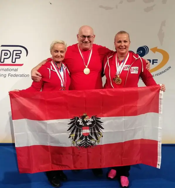 v.L.: Ingrid Walter, Siegfried Steinmeir & Jana Kroiss (alle Energy Fitness Neuhofen)
Foto: Energy Fitness Neuhofen
