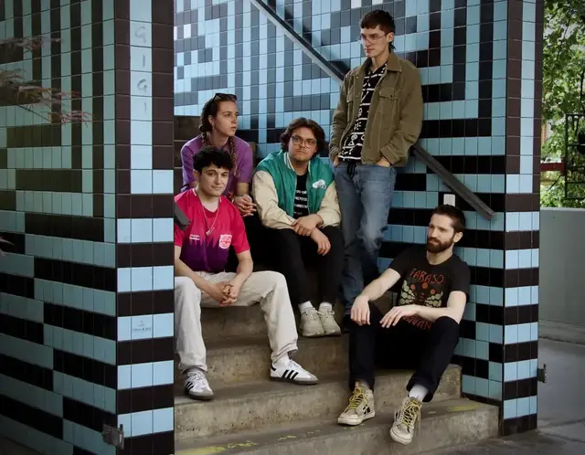 KOAN AKKU – das Tiroler Mundart-Rock-Duo Jo Tilg (Landeck) und Laurenz Loidl (Kufstein) – präsentieren mit ‚Von Flammen ins Licht‘ ihre erste EP.“ | Foto: Koan Akku